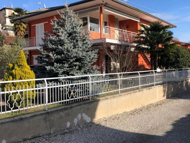 Casa in vendita a Bogno, Besozzo