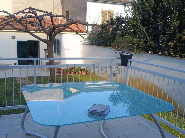 Casa in vendita a Camaiore, Toscana