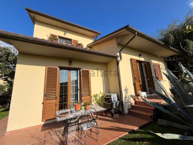 Casa in vendita a Cortona, Toscana