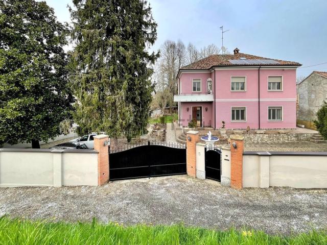 Casa in vendita a Bressana Bottarone, Lombardia