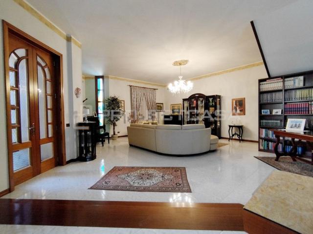 Casa in vendita a Puglia, Lecce