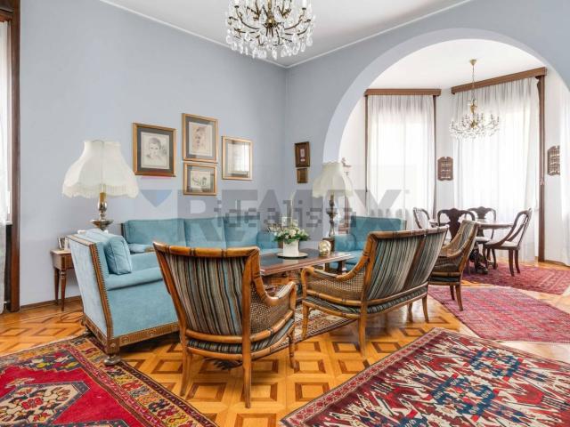 Casa in vendita a Busto Arsizio, Lombardia