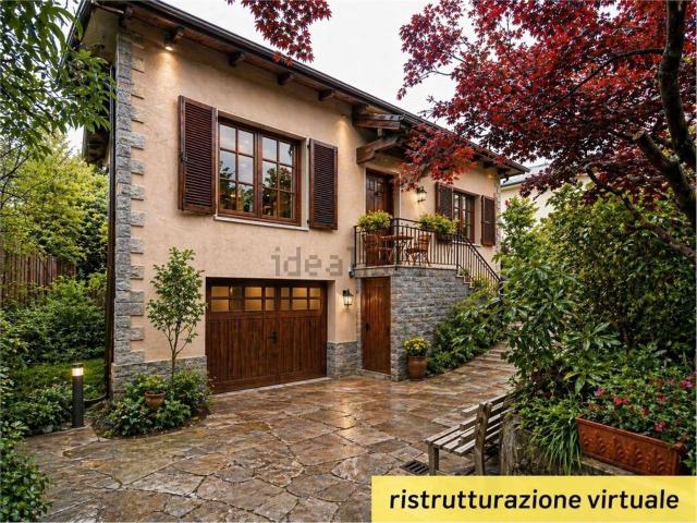 Casa in vendita a Angera, Lombardia