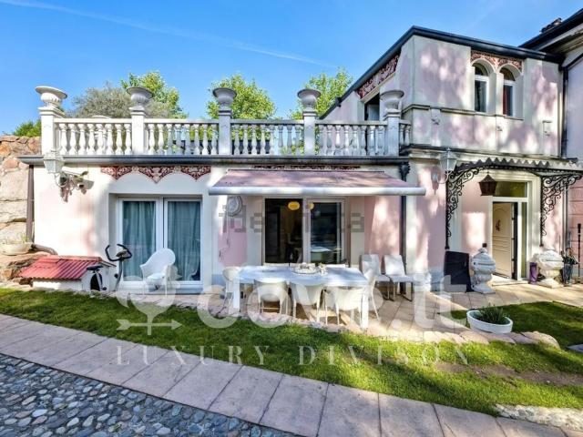 Casa in vendita a Biumo Superiore, Varese