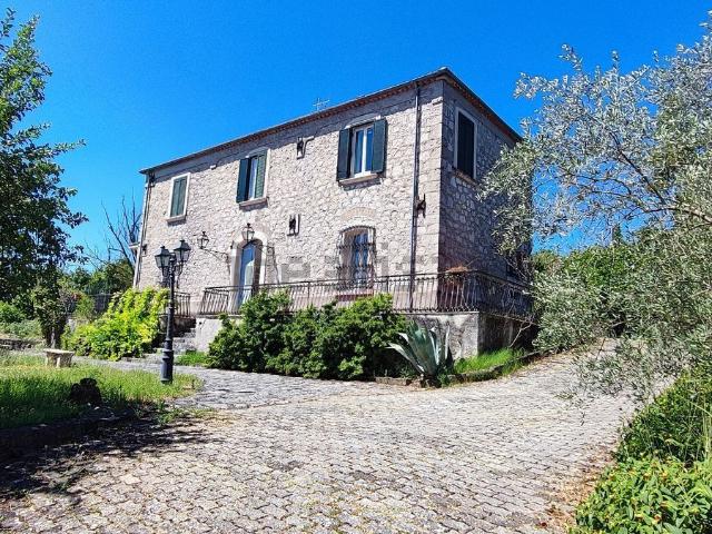 Casa in vendita a Isernia, Molise