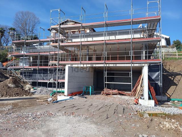 Casa in vendita a Casnate con Bernate, Casnate