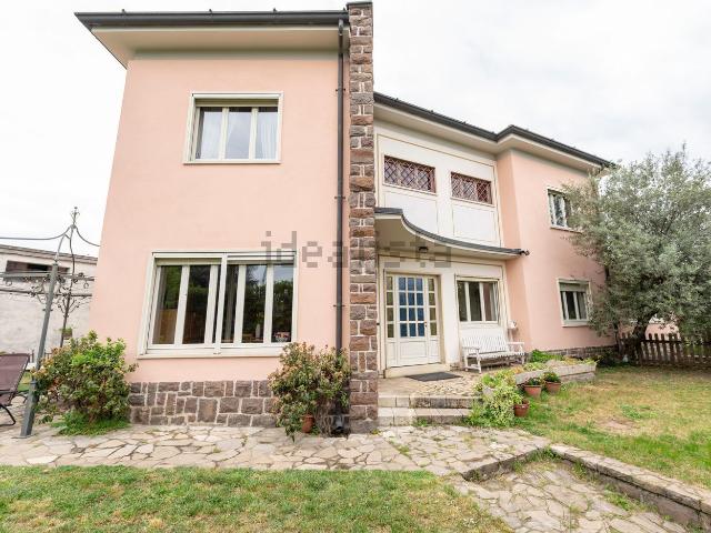 Casa in vendita a Palazzolo Sull'oglio, Lombardia