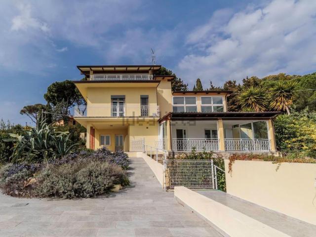 Casa in vendita a Massarosa, Toscana