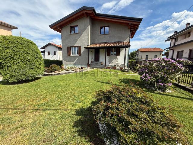 Casa in vendita a Bulgarograsso, Lombardia