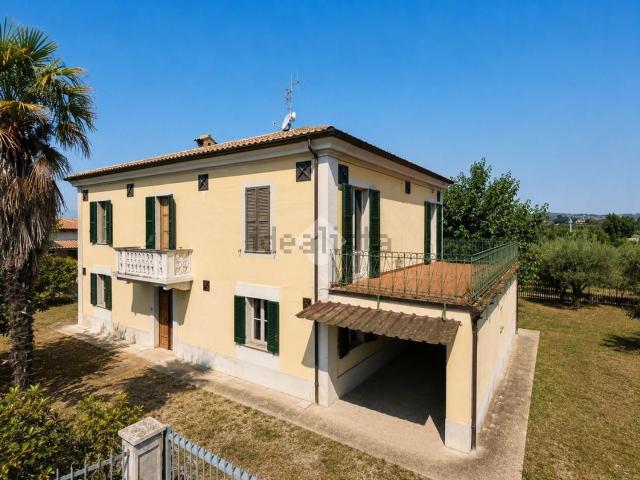 Casa in vendita a Colleranesco, Giulianova