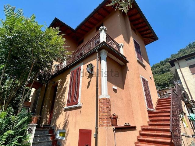 Casa in vendita a Sarnico, Lombardia
