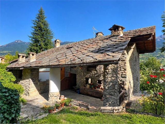Casa in vendita a Pareynaz, Fénis