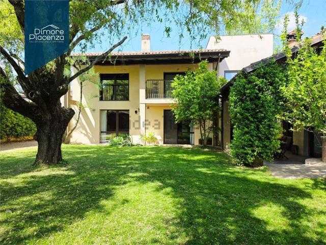 Casa in vendita a Podenzano, Reggio Emilia
