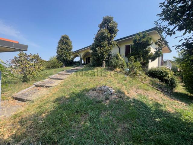 Casa in vendita a Pandino, Lombardia
