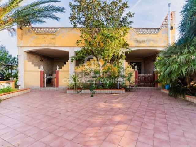 Casa in vendita a Puglia, Barletta-andria-trani