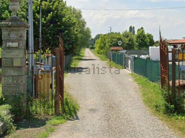 Casa in vendita a Tre Olmi, Modena