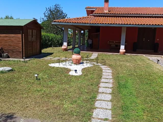 Casa in vendita a Viterbo, Lazio