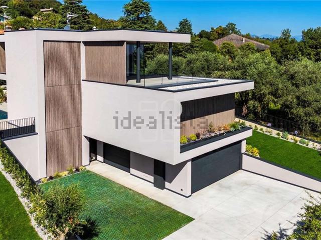 Casa in vendita a Lonato, Brescia