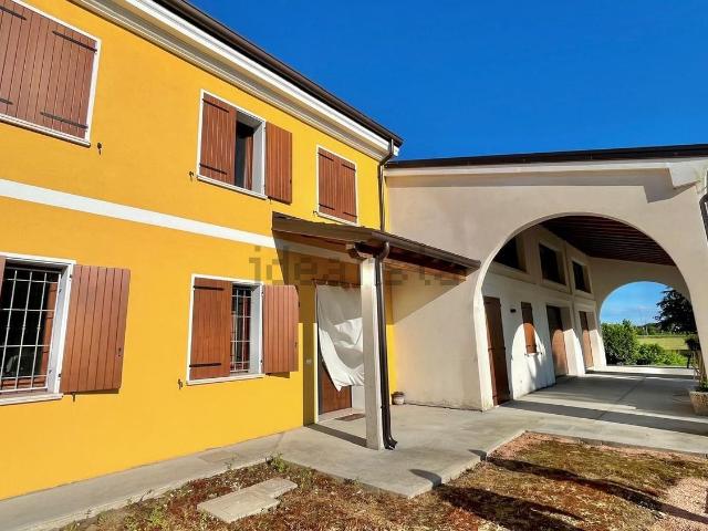 Casa in vendita a Quistello, Lombardia