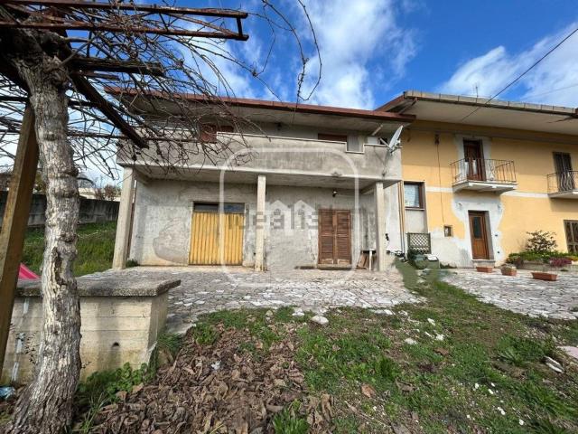 Casa in vendita a Valle del Pantano, Roma Capitale