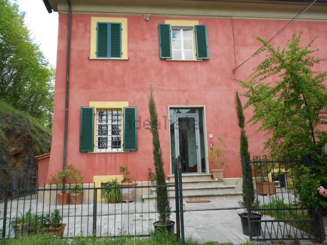 Casa in vendita a Tonfano, Toscana