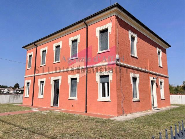 Casa in vendita a Ceneselli, Veneto