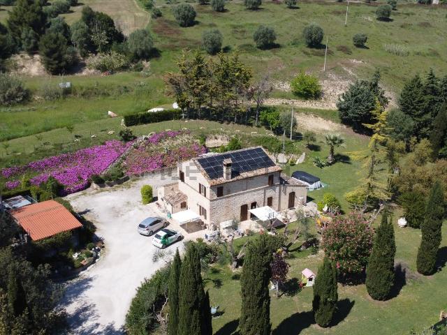 Casa in vendita a Marina Picena, Marche