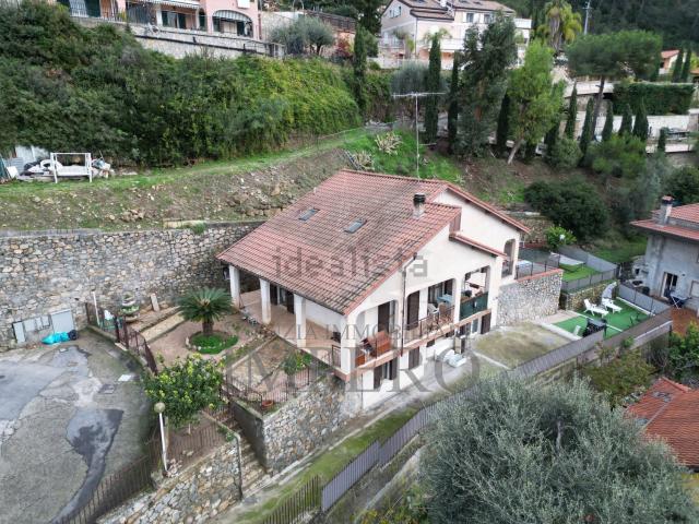 Casa in vendita a Ventimiglia, Liguria