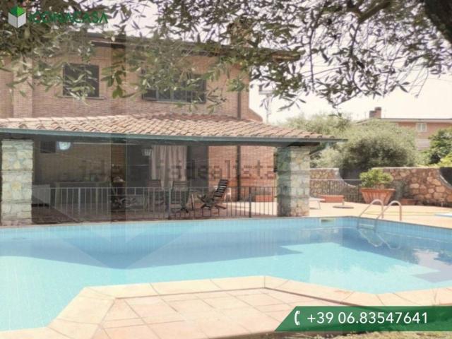 Casa in vendita a Acqua Acetosa, Roma Capitale