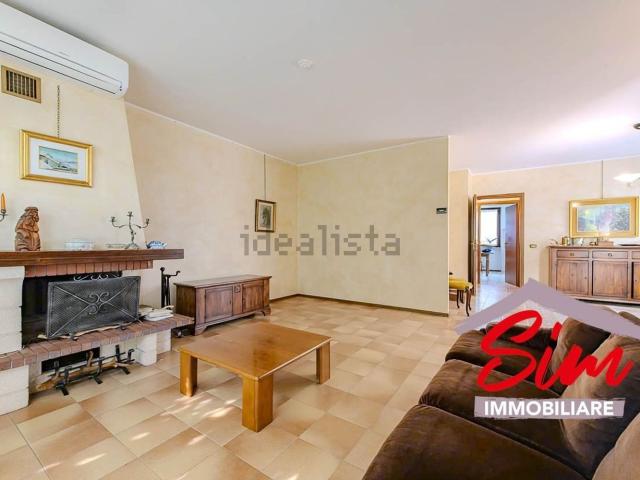 Casa in vendita a Torrion Quartara, Novara