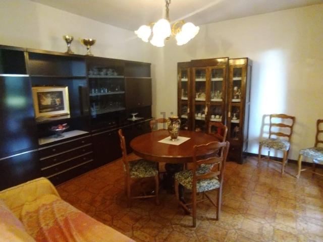 Casa in vendita a Pianura Reggiana, Re