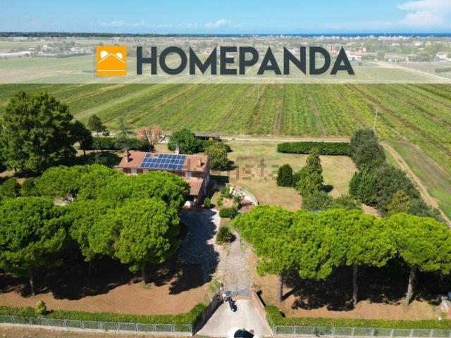 Casa in vendita a Rimini, Reggio Emilia