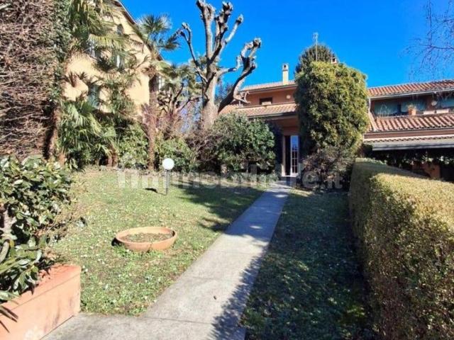 Casa in vendita a Montesiro, Besana In Brianza