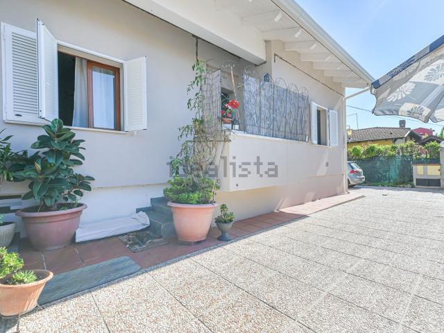 Casa in vendita a Castagnola, Marina Di Massa