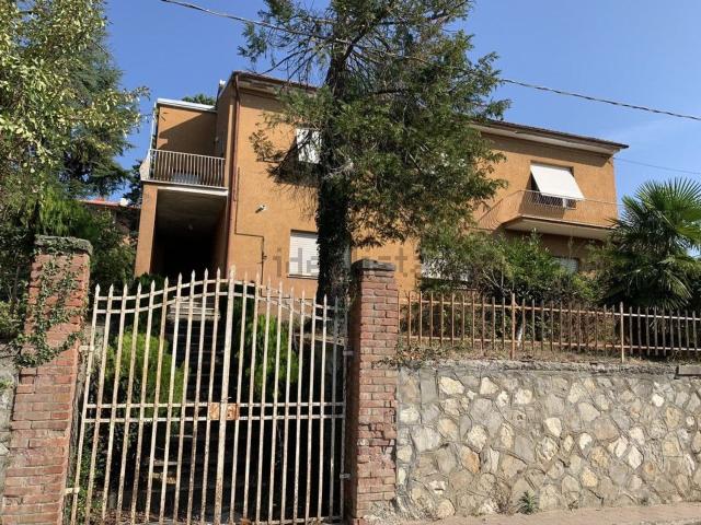 Casa in vendita a Cortona, Toscana