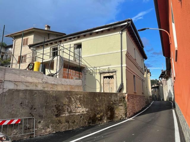 Casa in vendita a Botticino, Lombardia
