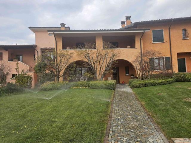 Casa in vendita a Sale, Gussago