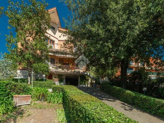 Casa in vendita a Casale Prima Porta, Roma Capitale