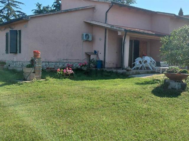 Casa in vendita a Unione di Comuni Montani Colline del Fiora, Manciano