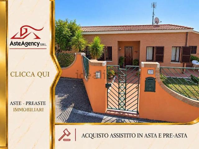 Casa in vendita a Torrette, Ancona
