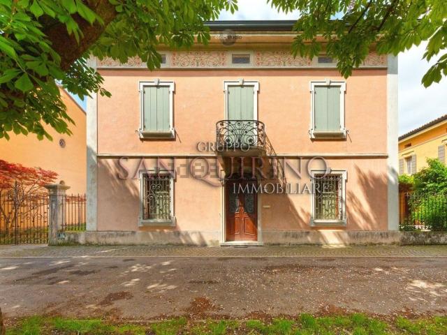 Casa in vendita a Bassa Reggiana, Re