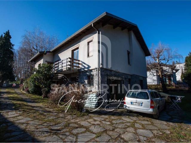 Casa in vendita a Biumo Superiore, Varese