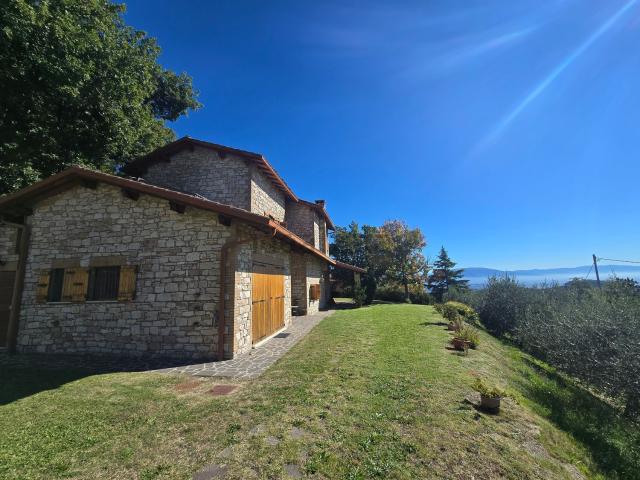Casa in vendita a Monte Bagnolo II, Cenerente