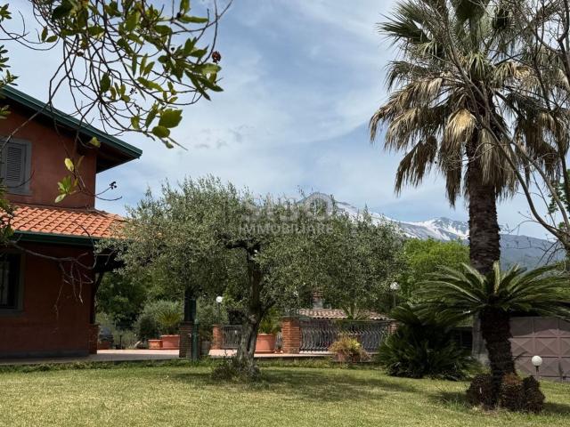 Casa in vendita a Acireale, Sicilia