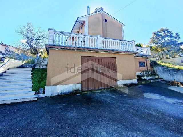 Casa in vendita a Campobasso, Molise