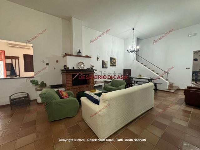Casa in vendita a Carini, Sicilia