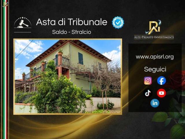 Casa in vendita a Acquaviva, Montepulciano