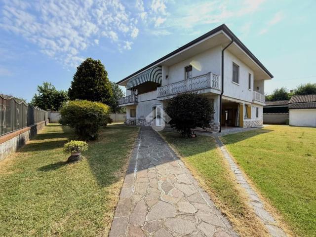 Casa in vendita a Borgo San Giacomo, Lombardia