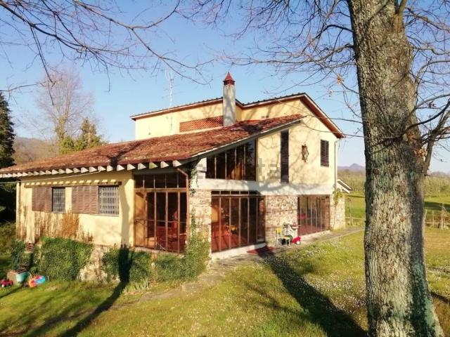 Casa in vendita a Luco Mugello, Borgo San Lorenzo