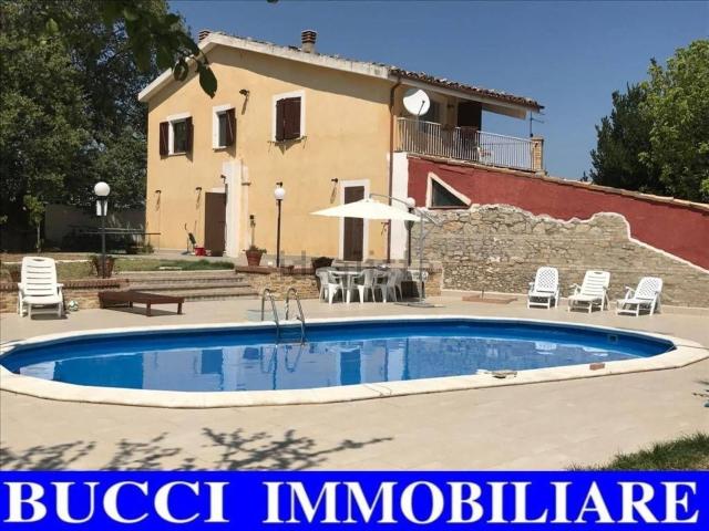 Casa in vendita a Civitaquana, Abruzzo